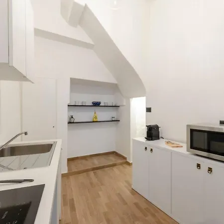 Apartman Joivy Charm 1 Bed Apt Overlooking Port Of