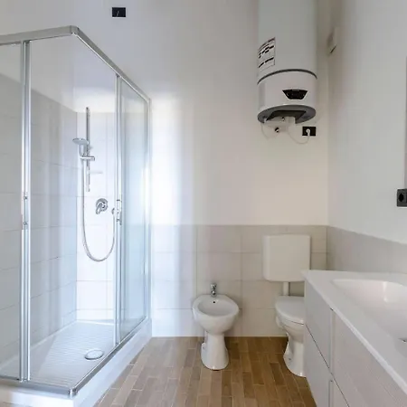 Joivy Charm 1 Bed Apt Overlooking Port Of Apartman *