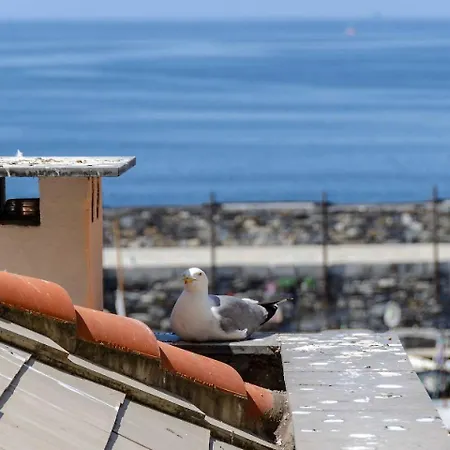 Joivy Charm 1 Bed Apt Overlooking Port Of Apartman