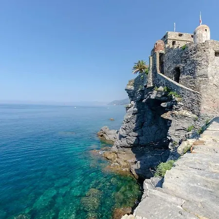 Joivy Charm 1 Bed Apt Overlooking Port Of Camogli